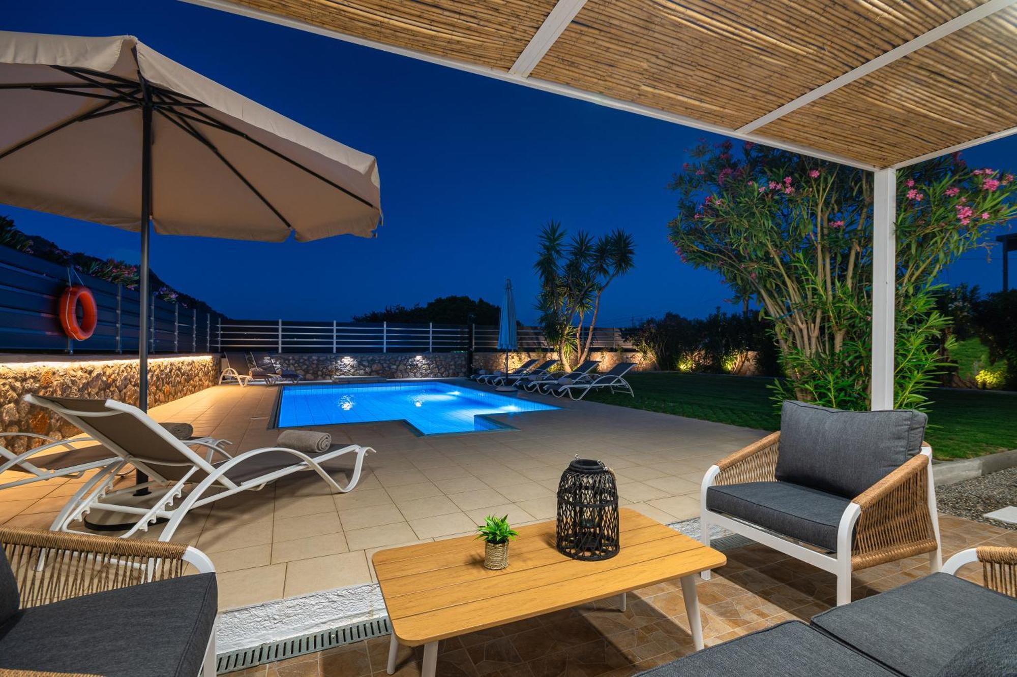 Villa Mariani II - In Lothiarika, Newly Renovated June 2024, Private Pool, Lindos 10 Min, Beach 120M Λάρδος Εξωτερικό φωτογραφία