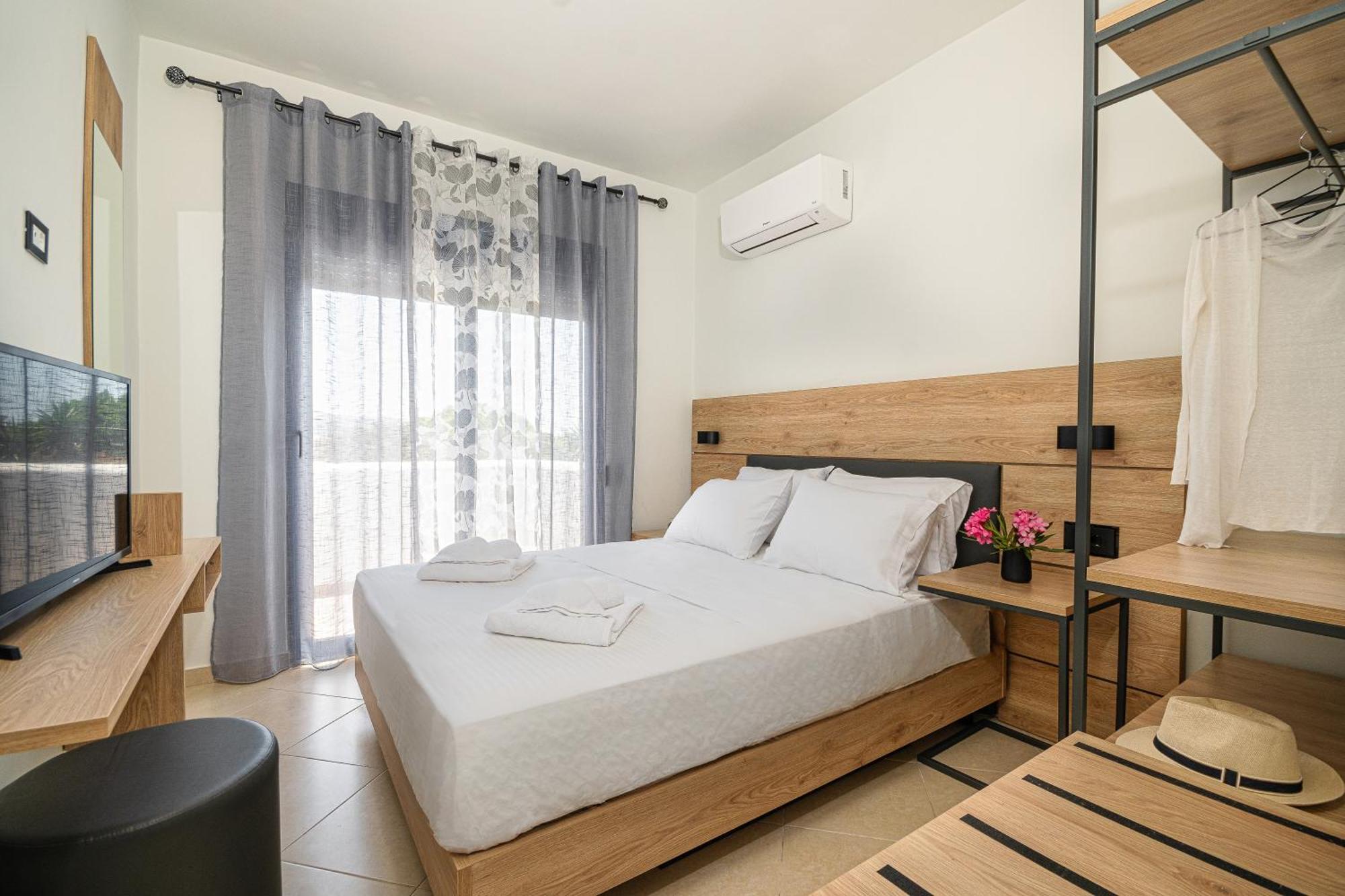 Villa Mariani II - In Lothiarika, Newly Renovated June 2024, Private Pool, Lindos 10 Min, Beach 120M Λάρδος Εξωτερικό φωτογραφία