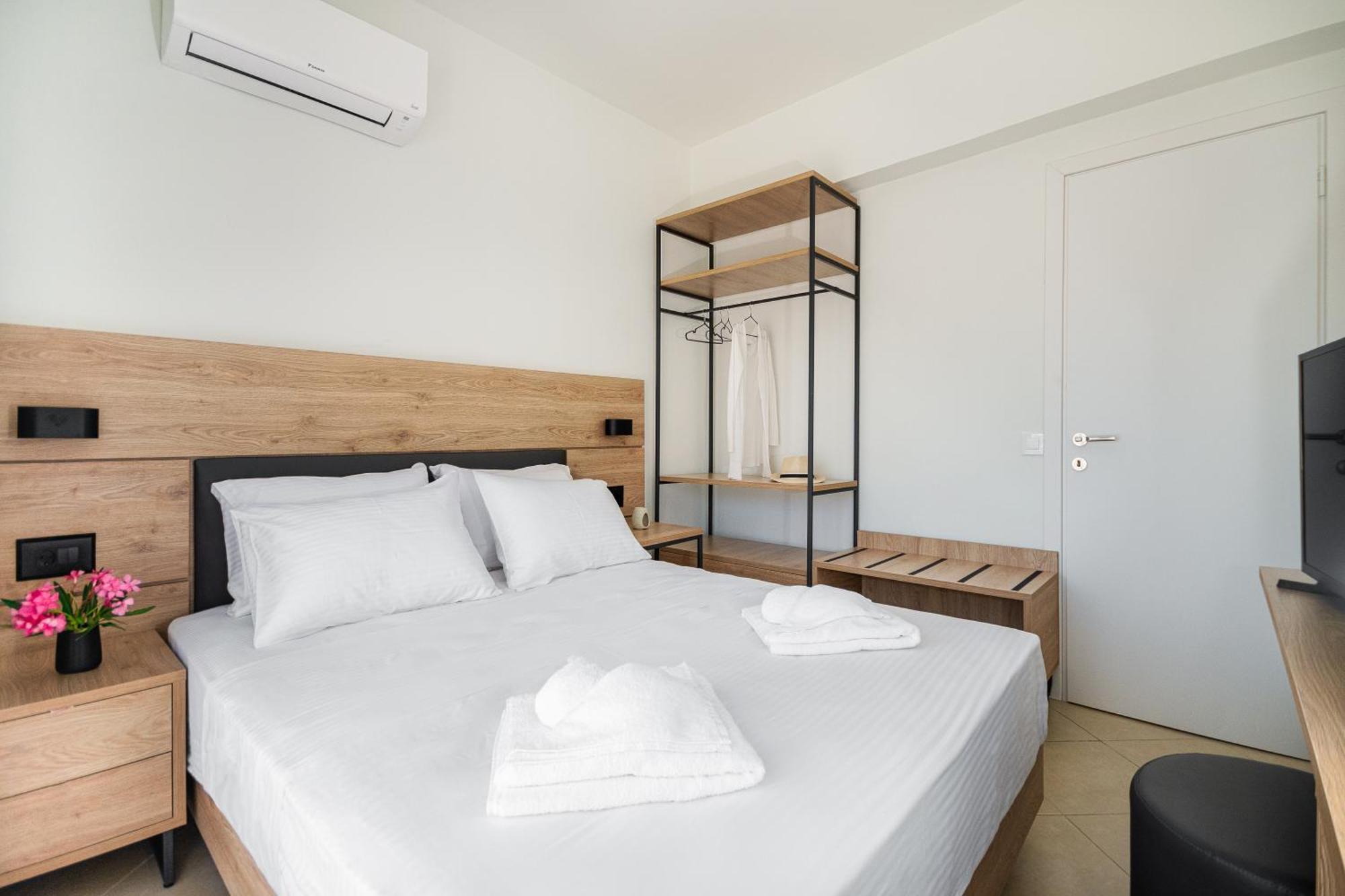 Villa Mariani II - In Lothiarika, Newly Renovated June 2024, Private Pool, Lindos 10 Min, Beach 120M Λάρδος Εξωτερικό φωτογραφία