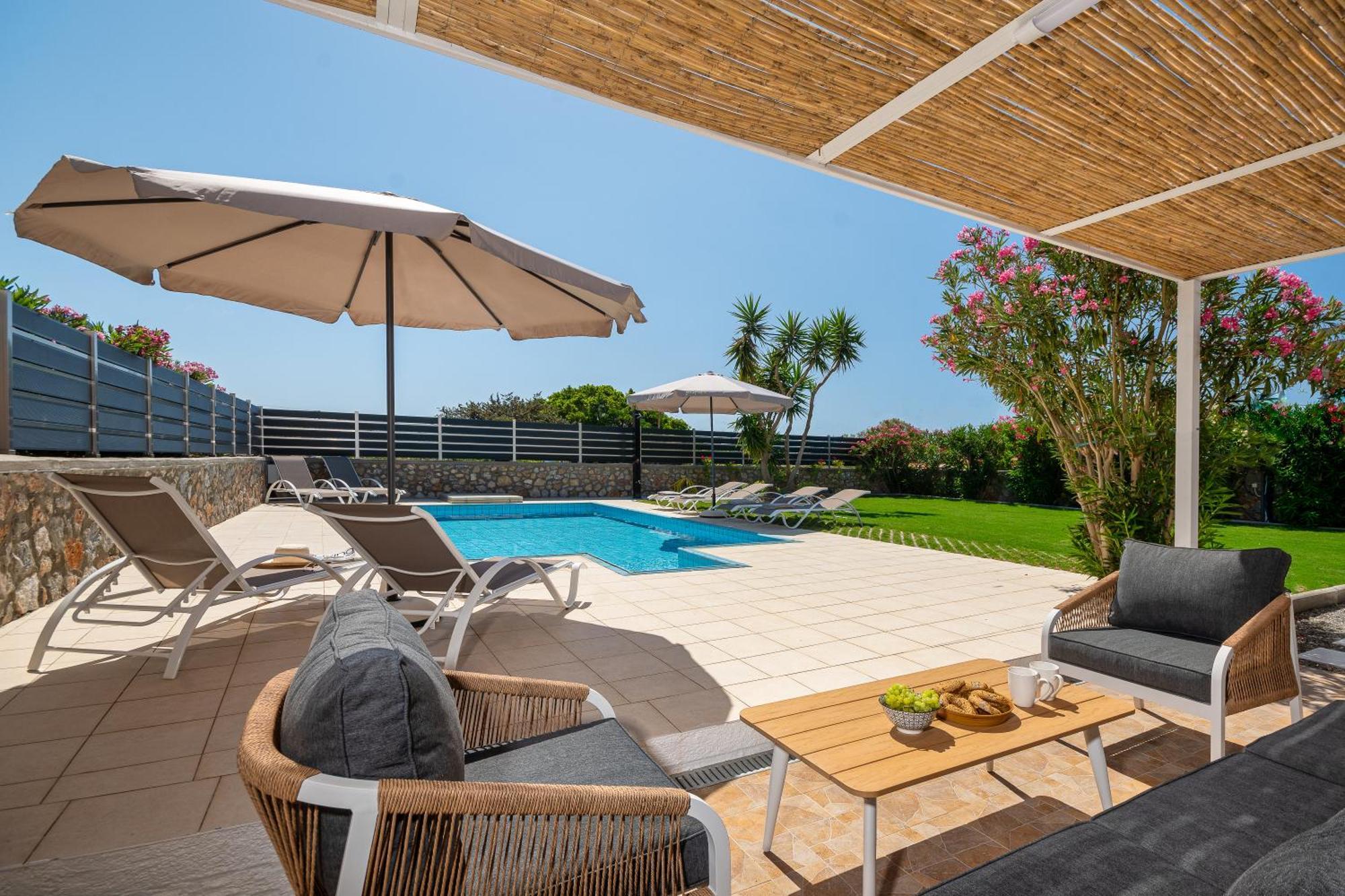 Villa Mariani II - In Lothiarika, Newly Renovated June 2024, Private Pool, Lindos 10 Min, Beach 120M Λάρδος Εξωτερικό φωτογραφία