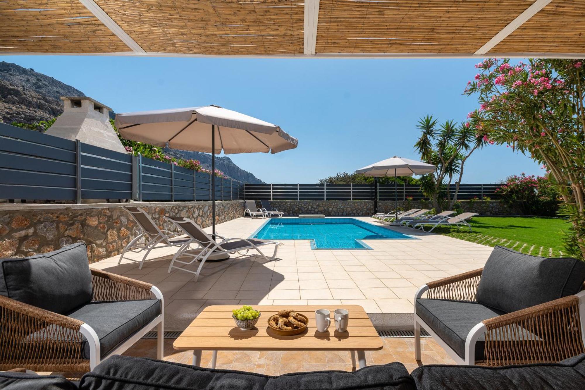 Villa Mariani II - In Lothiarika, Newly Renovated June 2024, Private Pool, Lindos 10 Min, Beach 120M Λάρδος Εξωτερικό φωτογραφία
